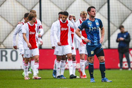 Ajax wint met reserves en veel jonkies makkelijk van Sparta in oefenpotje
