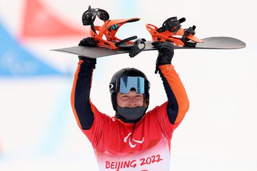 🥈 | Snowboarder Chris Vos grijpt weer het zilver bij de Paralympische Spelen