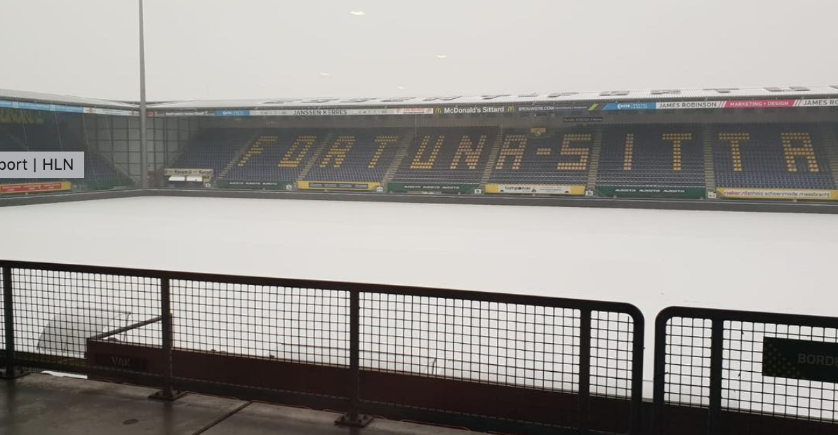 LOL! Fortuna ook als eredivisieclub op zoek naar vrijwillige sneeuwschuivers