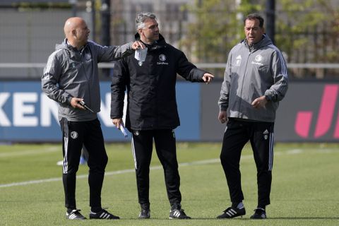 Dit lid van de technische staf van Feyenoord verlengt zijn contract