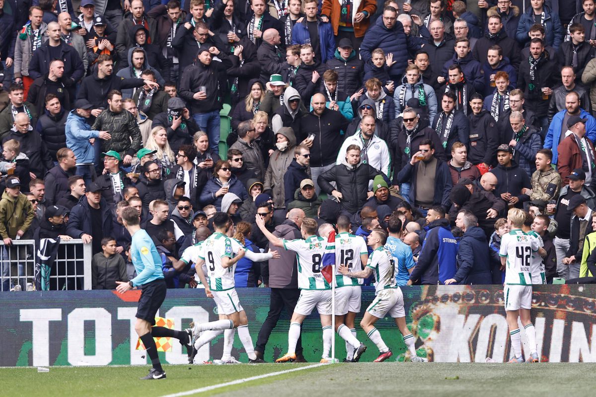 Rellen hangen als donkere wolk over Derby van het Noorden: Heerenveen duwt Groningen richting de afgrond