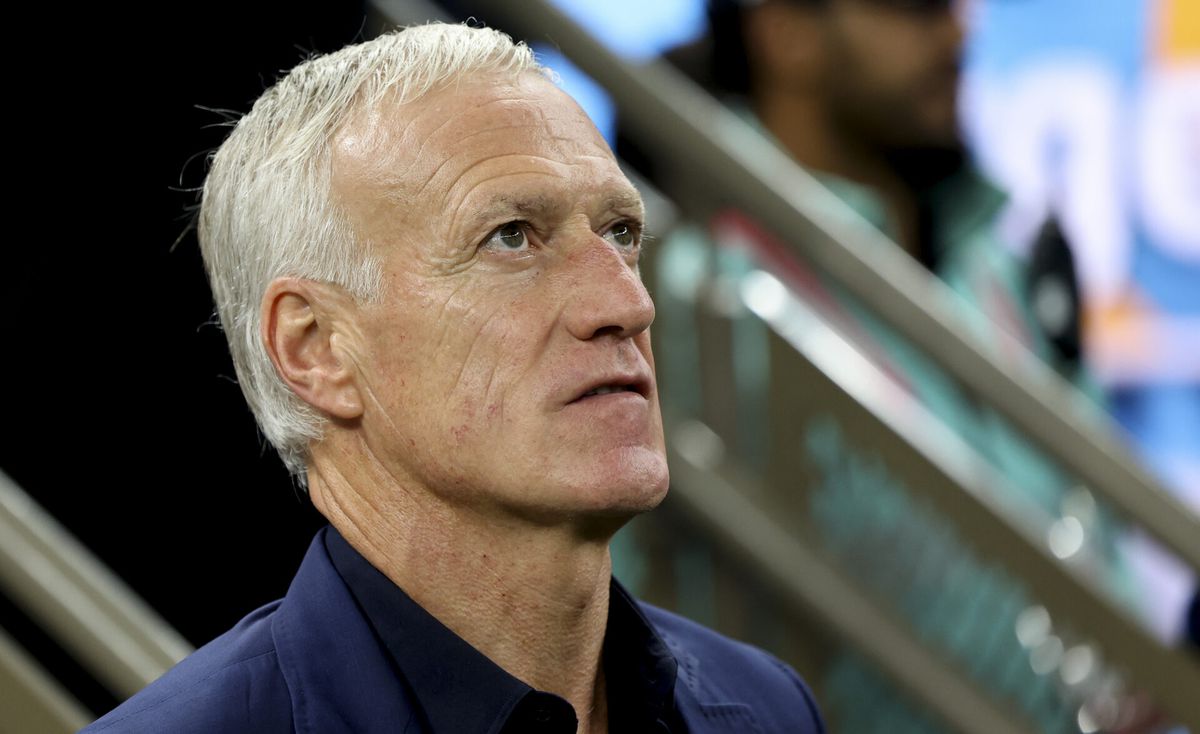 Het hoge woord is eruit: Deschamps blijft, Zidane niet de nieuwe bondscoach van Frankrijk