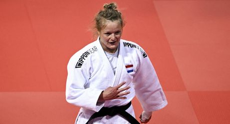 Sanne van Dijke pakt zilver op EK judo in klasse tot 70 kilogram