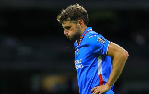 Het was 1 fantastische dag! Feyenoord-aanwinst Santiago Giménez moet meteen terug naar Mexico