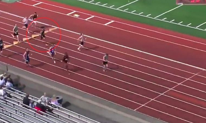 Raket? Amerikaanse junior sprint van plek 7 naar zege tijdens 4x100 meter horden (video)