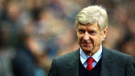 Wenger: vernedering komt door 'scheids en pech'