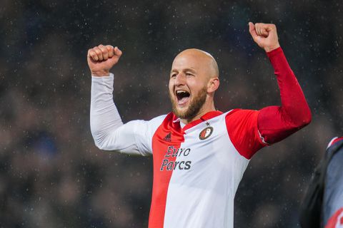 TV-gids: op deze zenders kijk je donderdagavond LIVE naar Feyenoord - AS Roma