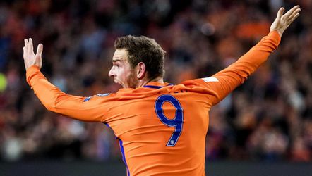 Janssen baalt van arbitrage: 'Drie wedstrijden, drie fouten'