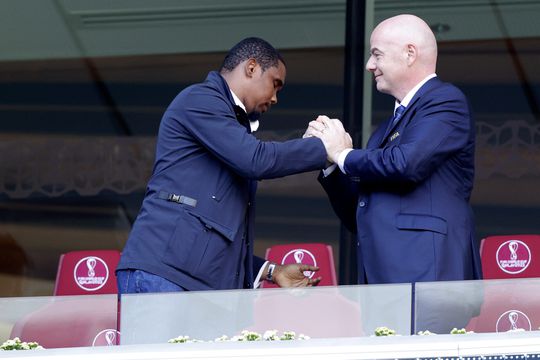 Eto'o zegt sorry na trap: 'Werd geprovoceerd en beschuldigd van omkoping'