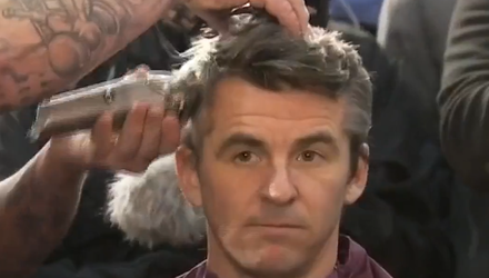❤️ | Spelers van Bristol Rovers scheren hun hoofd kaal voor teamgenoot met kanker
