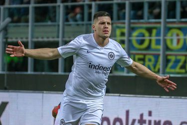 Eintracht Frankfurt stunt in Milaan, Sevilla ligt eruit