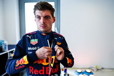 Dit plaatst Max Verstappen op de dag van de waarheid via social media: 'Het is tijd'