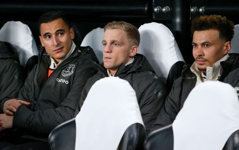 Vertrouwde plek voor Donny van de Beek bij Everton: op de bank