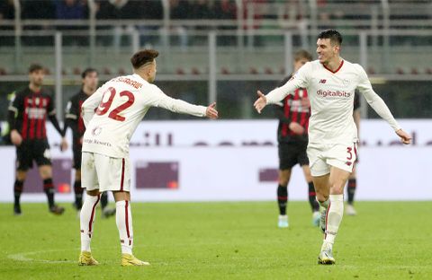 🎥  | AC Milan verspeelt tegen AS Roma in slotfase 2-0-voorsprong