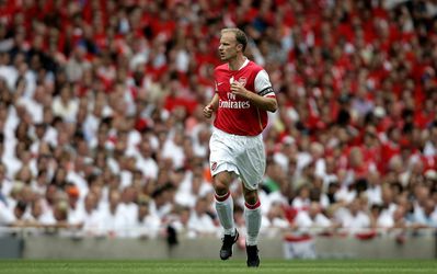 Bergkamp gekozen als 'mooiste speler om te zien'