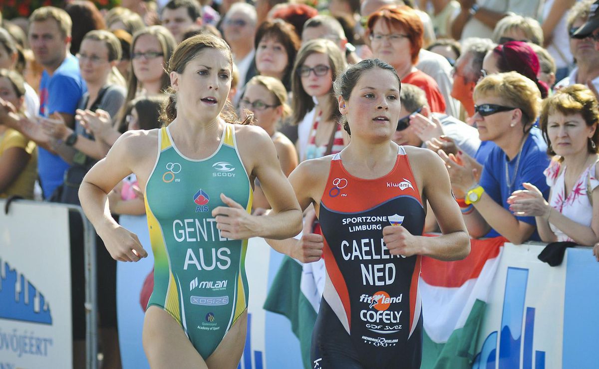 Triatlete Caelers is terug en eindigt als derde op wereldbeker in Hongarije