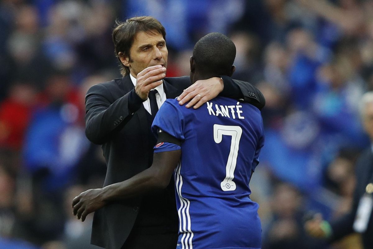 Engelse pers kroont Kanté tot beste speler van het jaar