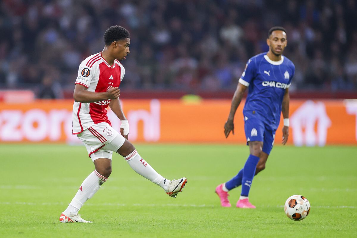 Silvano Vos na Ajax - Marseille: 'Ik wilde mijn stempel drukken'