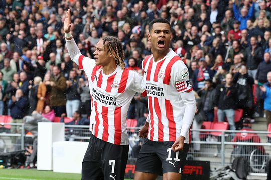 PSV en Feyenoord trakteren op 7 goals: punten blijven in Eindhoven