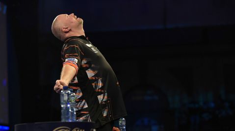 Bookies: Raymond van Barneveld zeker niet kansloos tegen Rob Cross