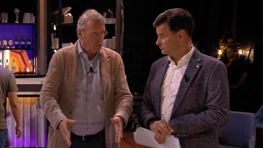 🎥 | Chris Woerts in VI: 'Afkoopsom van Ronaldo bij United is 350 miljoen'