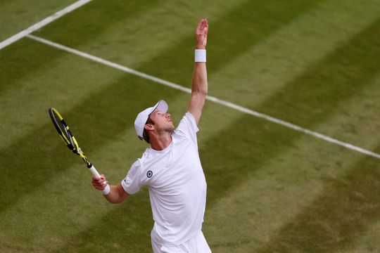 Botic van de Zandschulp op Centre Court tegen Rafael Nadal in 4e ronde Wimbledon