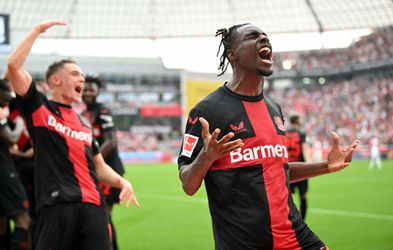 🎥 | Bondscoach Ronald Koeman 'strafte' Jeremie Frimpong na afzegging: 'Riepen hem nu niet op'