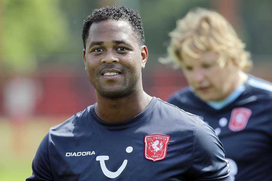 FC Twente slaat achterover van gokverslaving ex-trainer Kluivert