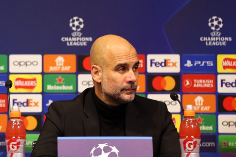 Pep Guardiola zet Jack Grealish terug op zijn plek: 'Daar houd ik niet van nee, je moet rustig blijven'