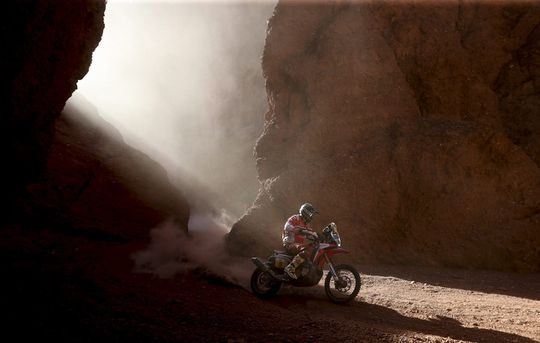 Brabec pakt eerste dagsucces in beruchte woestijnrally