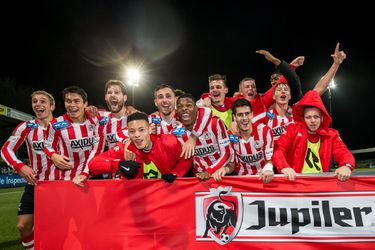 NAC-spelers weigeren aan feestje Sparta mee te doen