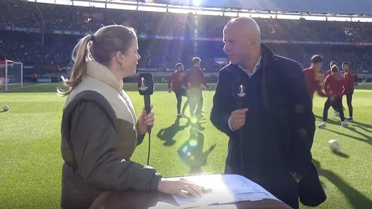 🎥 | Arne Slot geeft tekst en uitleg bij keuze voor Justin Bijlow: 'Voor mij heel logisch'