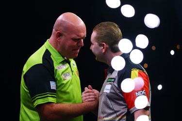 Michael van Gerwen over Dimitri Van den Bergh: 'Het is gewoon een weirdo'