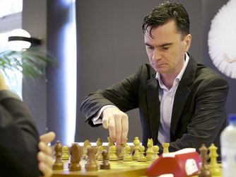 Van Wely voor de achtste keer Nederlands kampioen schaken