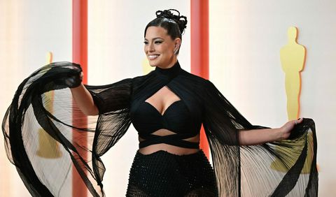 📸| Golfster Paige Spiranac staat niet meer op 1 in Maxims Hot 100, dit is haar opvolgster