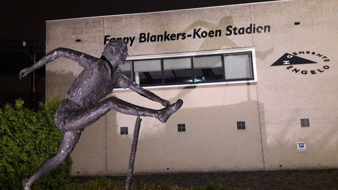 SCHANDE! Standbeeld Olympische held vernield in Hengelo