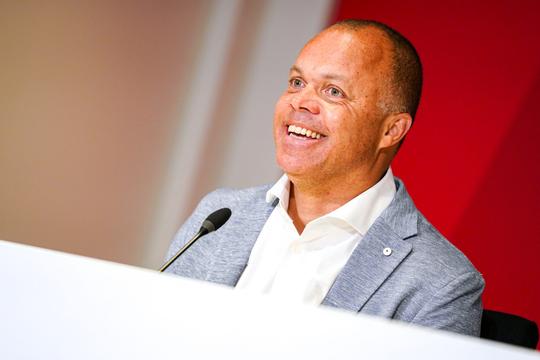 🎥👀 | Earnest Stewart geeft opheldering over transferperikelen PSV
