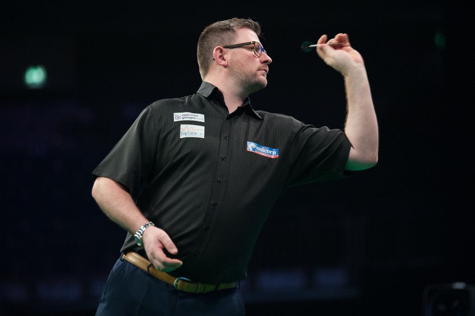 Wade verslaat dramatische Wright in Premier League Darts
