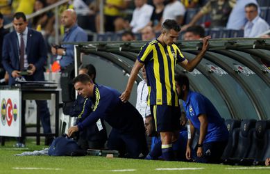 Van Persie neemt afscheid van Fenerbahçe (video)