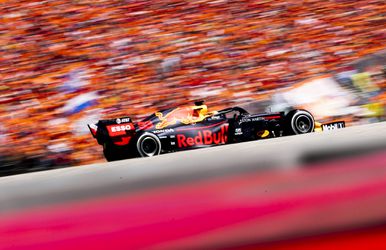 Dé inhaalactie: Verstappen wint de Oostenrijkse GP door deze passeerbeweging (video)