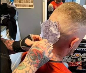 📸 | Luton Town-fan komt belofte aan overleden vader na met bijzondere tattoo