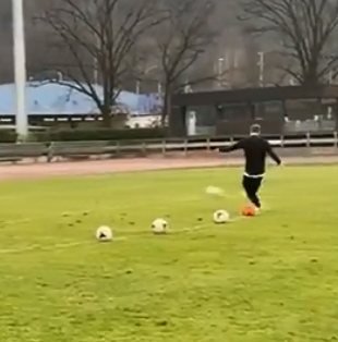 🎥 | Christian Eriksen kan het nog altijd en schiet met scherp op het trainingsveld