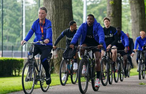Lekker Louis! Als Oranje niet verliest van Wales is de ongeslagen reeks 11 duels