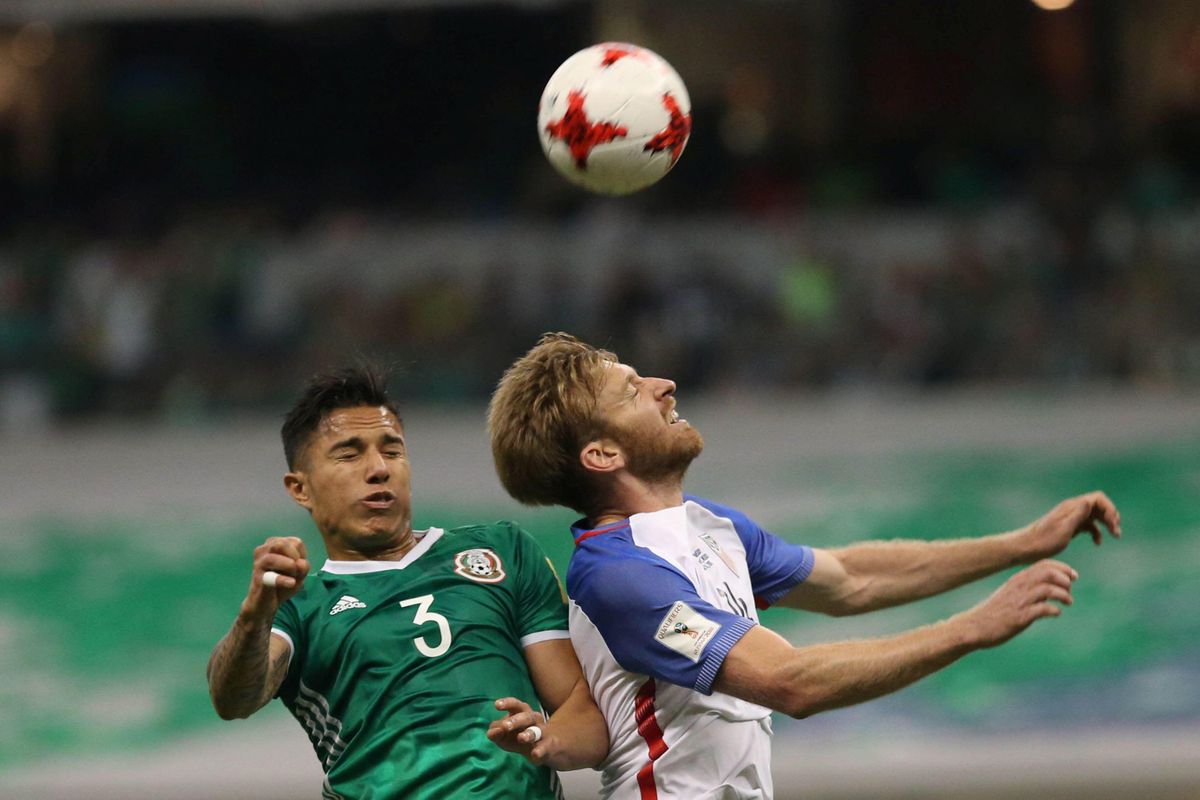 Mexico en VS vinden allebei 1 keer het net tegen elkaar