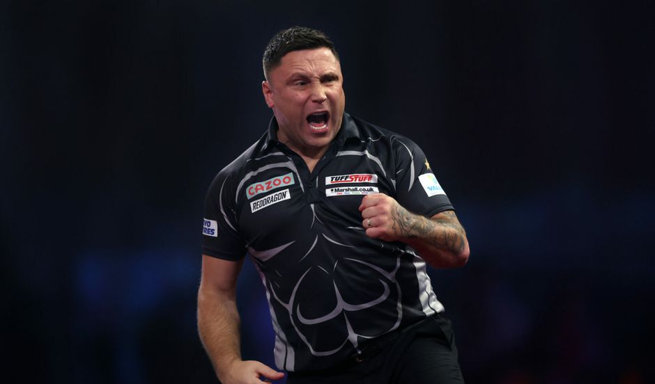 Price is de 1e kwartfinalist op WK darts na zege op De Sousa