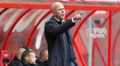 Arne Slot ondanks gelijkspel tevreden over zijn team: 'Jammer dat we niet scoorde'