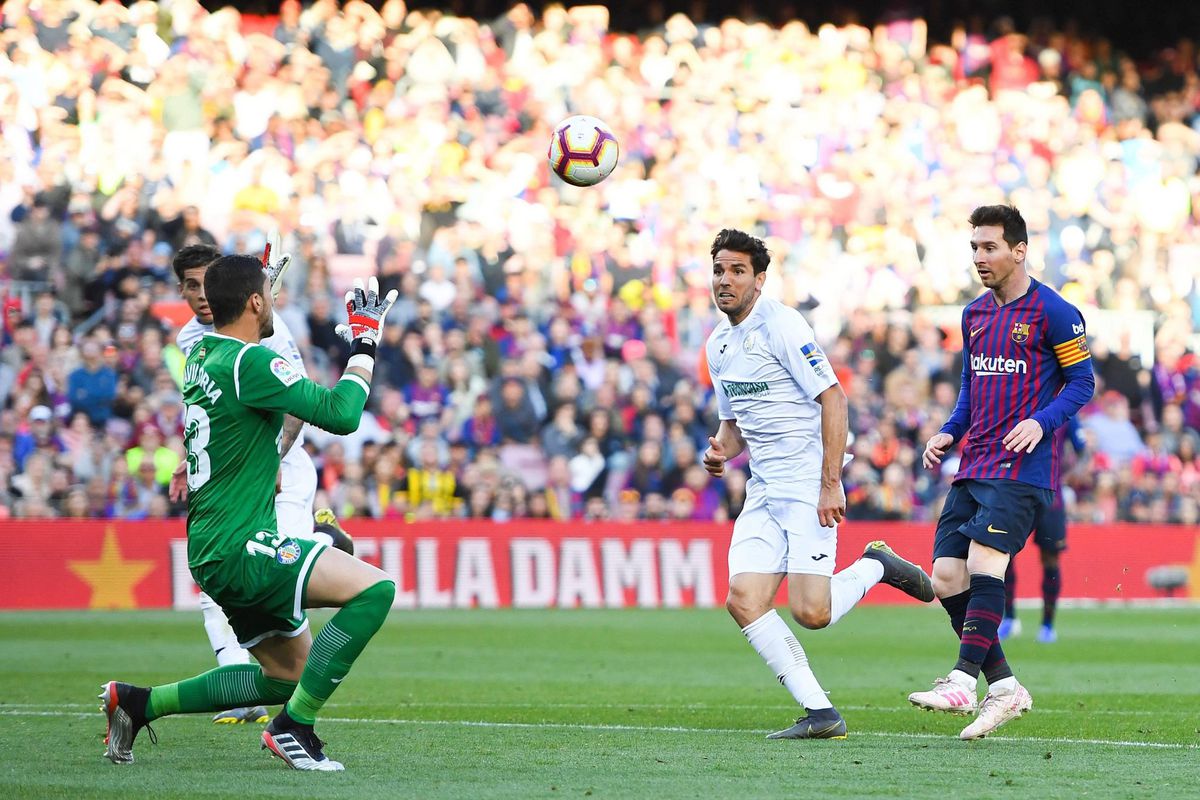 Strijd om vierde plek in Spanje blijft spannend na verlies Getafe bij Barça (video)
