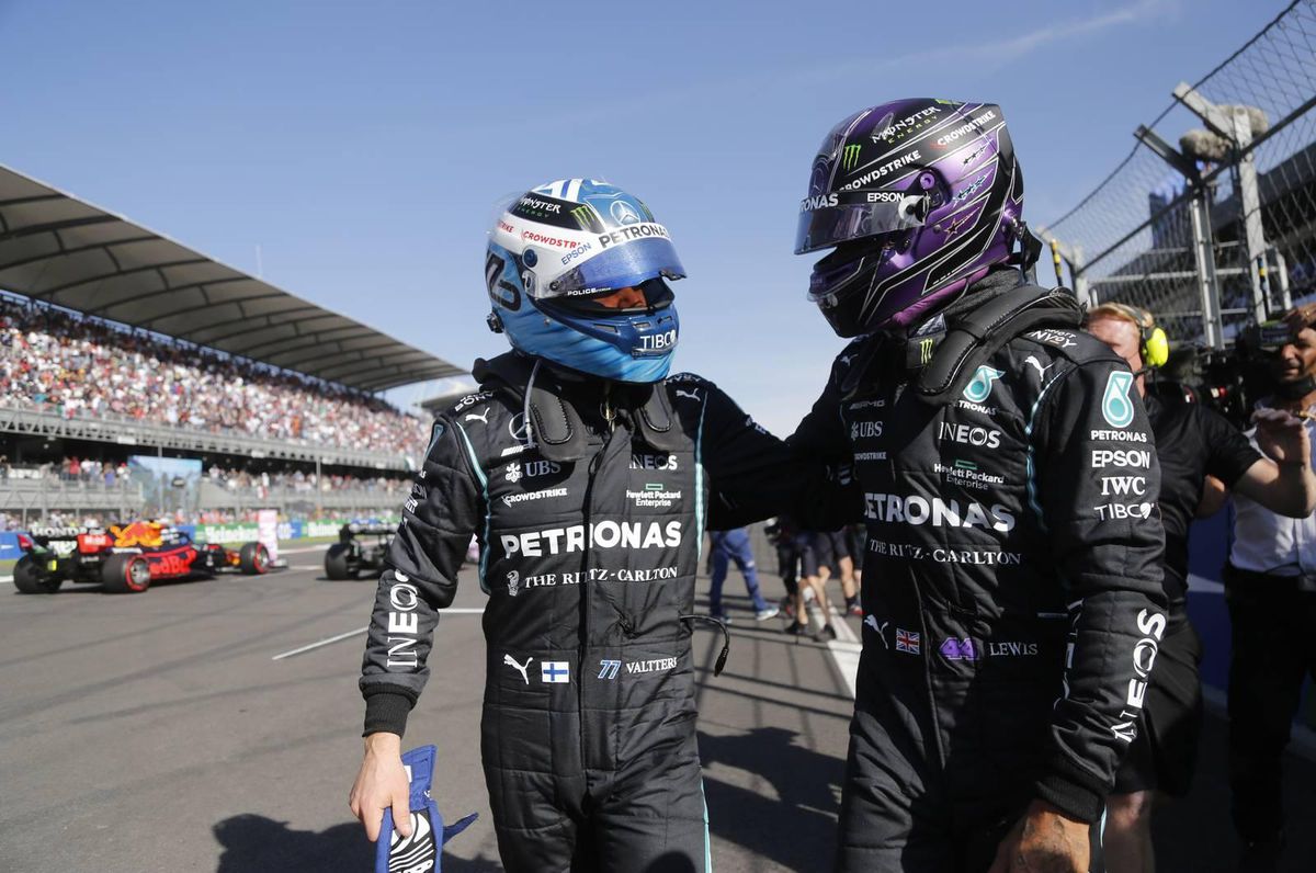 Lewis Hamilton trekt keutel over Bottas in: 'We doen het samen, goed of slecht'
