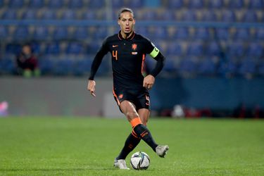 🎥 Virgil van Dijk na Montenegro-flater: 'Schandalig hoe we de 2e helft hebben gespeeld'