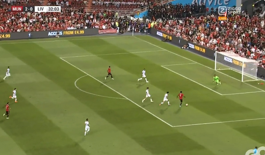 🎥​ | Manchester United swingt onder Erik ten Hag! 3 goals in 1e helft tegen Liverpool